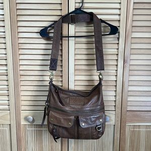 Fossil crossbody medium brown.